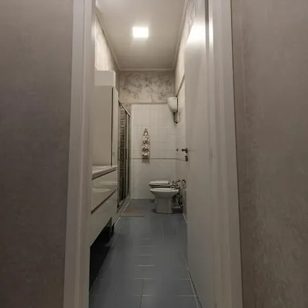 Materdei Metro Apartment Naples