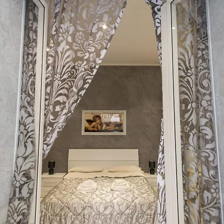 Apartment Materdei Metro